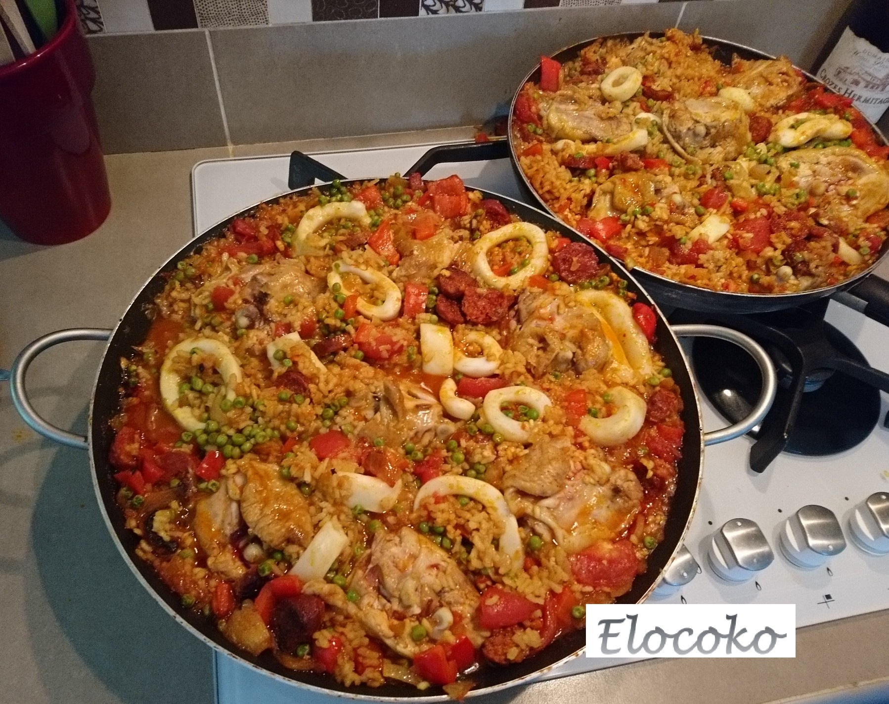 paella - recette espagnole - poulet, chorizo, calamars