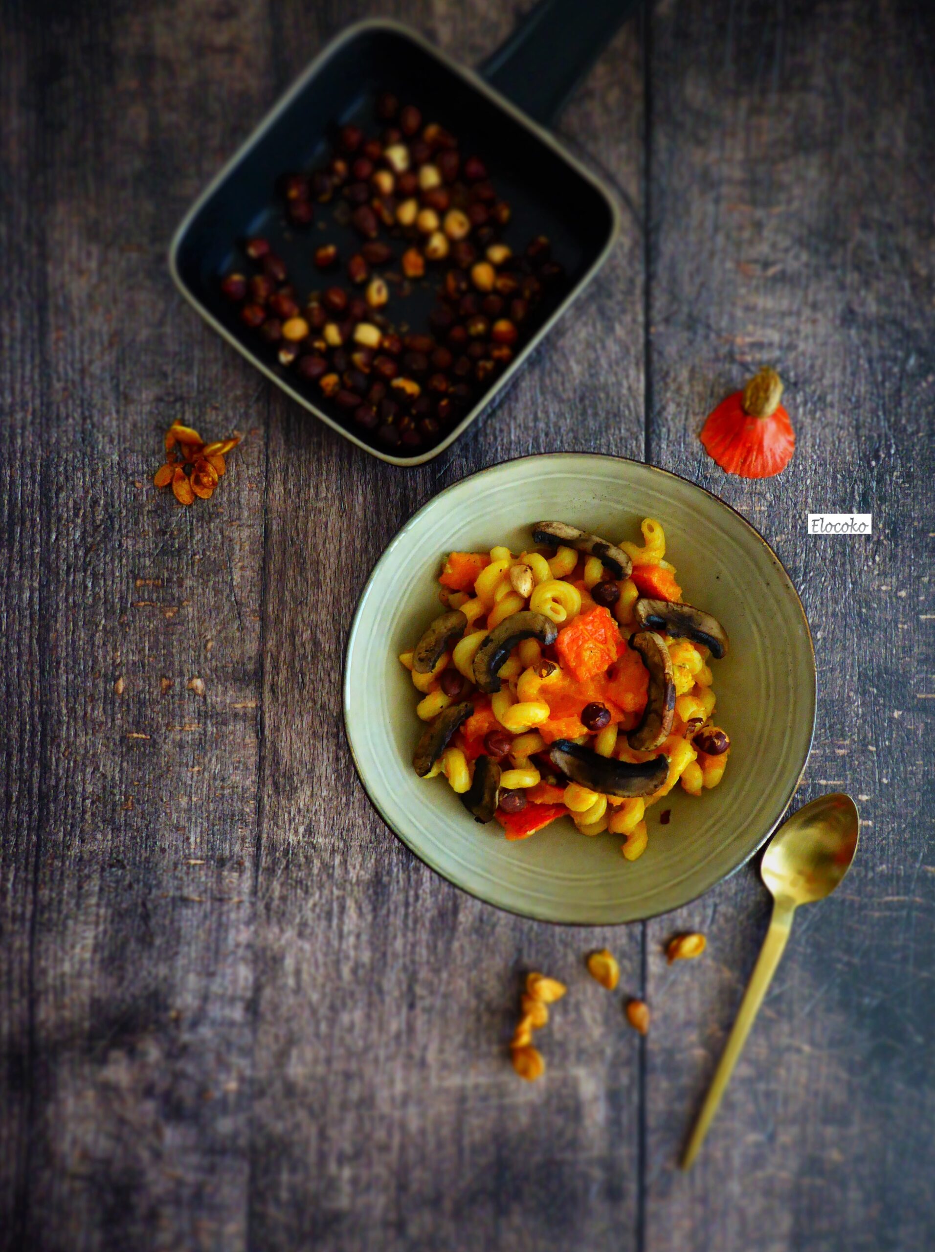 one pot pasta d'automne courge gorgonzola noisettes et champignons