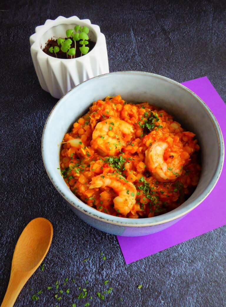 Curry de lentilles corail au lait de coco et crevettes (avec sa version végétalienne)